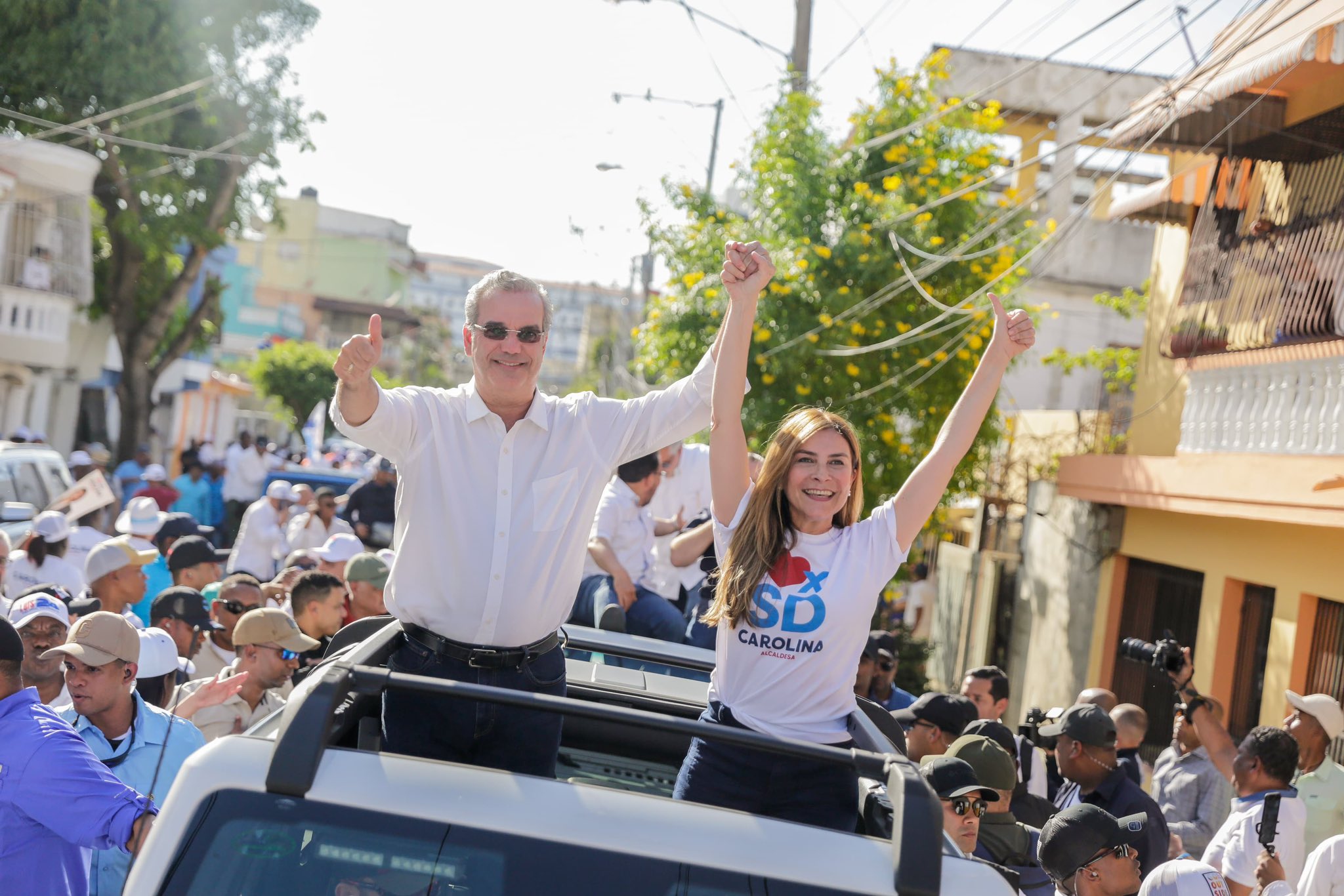 Abinader realiza cierre de campaña en el DN junto a Carolina Mejía