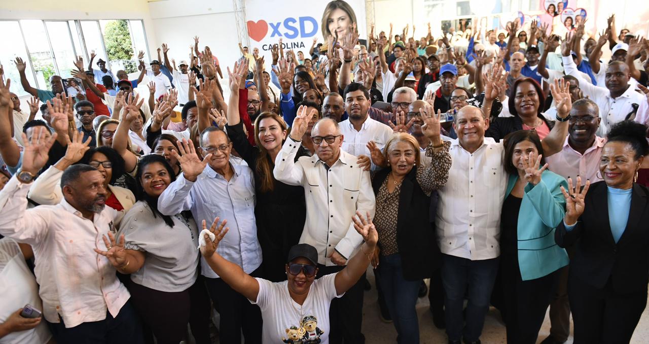Líderes sindicales se suman en apoyo a Carolina Mejía