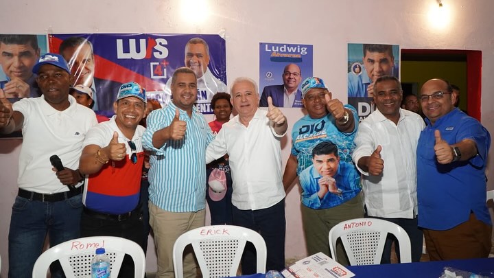 Equipo político de Sr. Erick Guzman en la Región 3C sector El Tamarindo realiza multitudinario encuentro en apoyo a candidatos del PRM en SDE