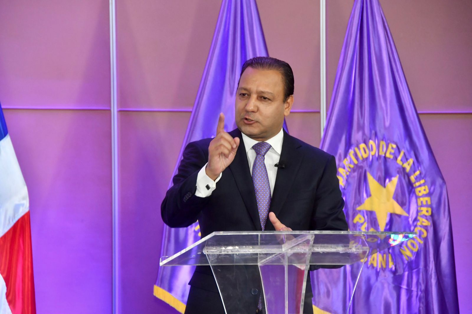 Abel Martínez confirma participación en debate presidencial de ANJE