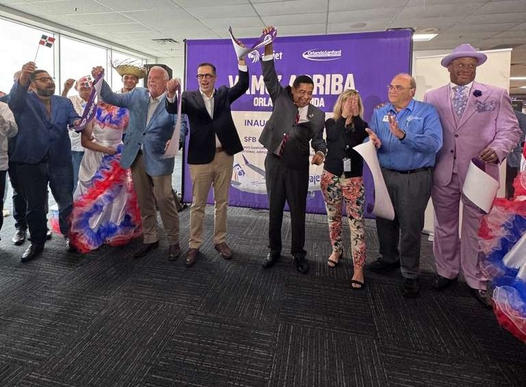 Arajet inaugura su nueva ruta a Orlando Sanford
