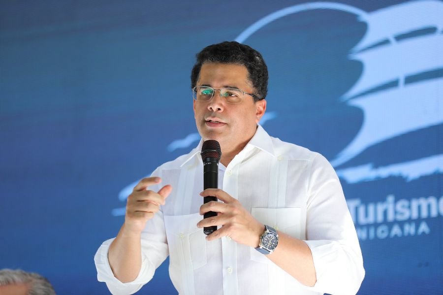 Ministro asegura que tormenta Melissa no afectó turismo RD