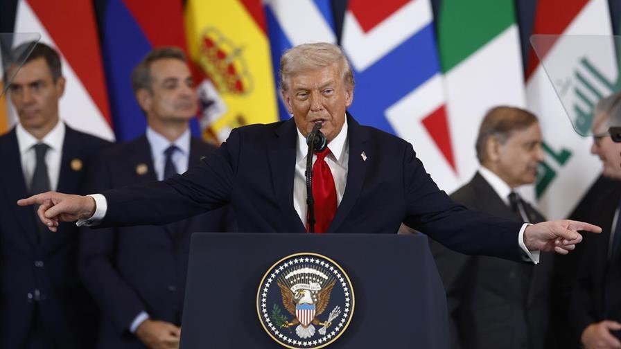 ATAQUE DE EE.UU. MATA A CUATRO PERSONAS EN UNA EMBARCACIÓN QUE, SEGÚN TRUMP, TRAFICABA DROGAS