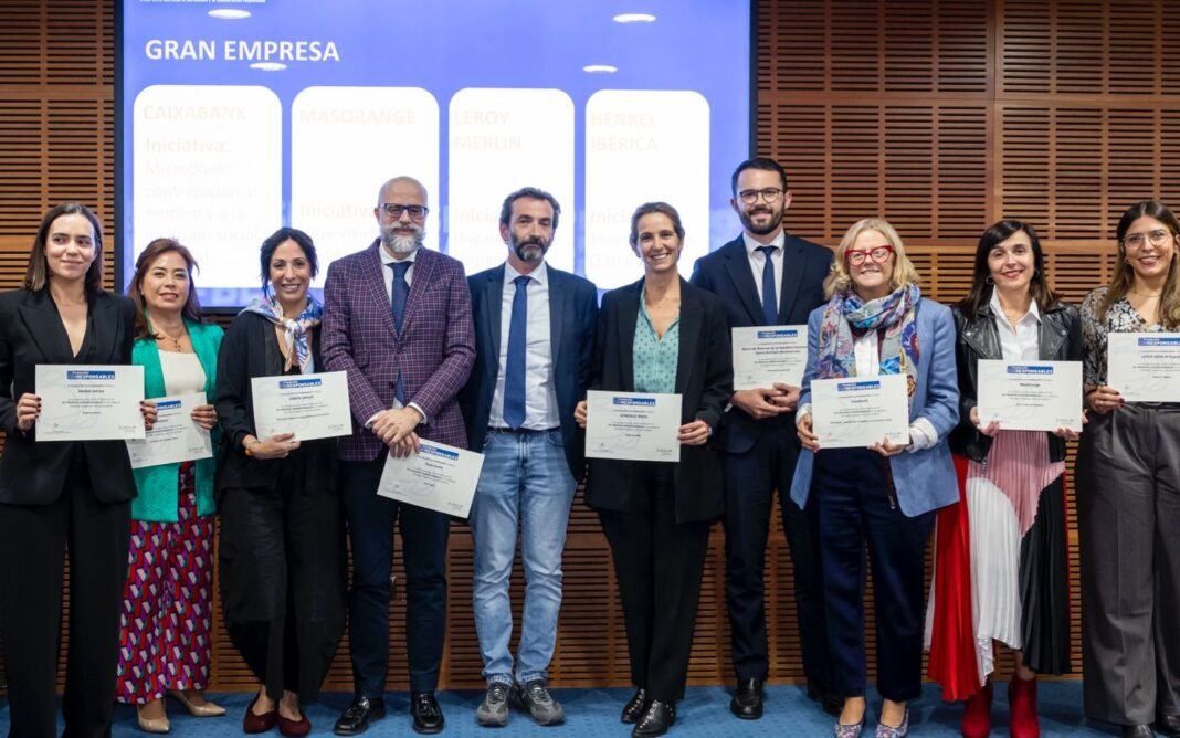 Banreservas recibe reconocimiento en Premio Corresponsables por sus prácticas de inclusiónfinanciera