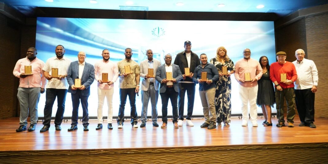 COD reconoce a clase 2025 de inmortales del Deporte.