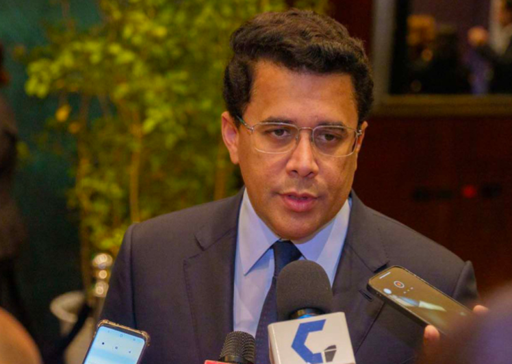 David Collado destaca que República Dominicana mantiene estabilidad turística pese a la crisis aérea en EE.UU.
