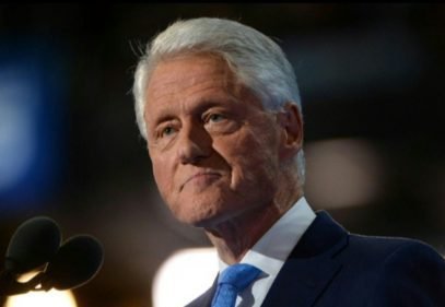EEUU: Fiscal investigará si hubo vínculos de Clinton con Epstein