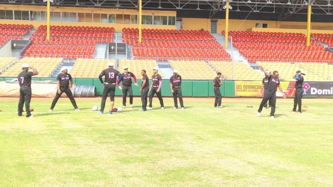 Equipo dominicano se prepara para Copa América de Béisbol