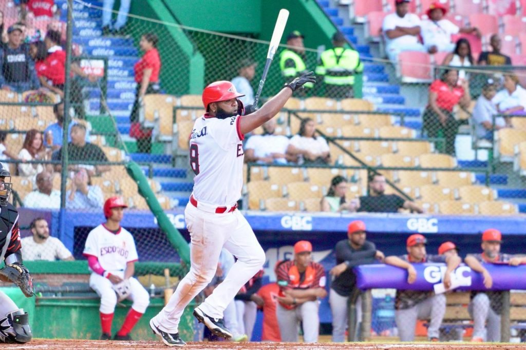 Jonrones de Maldonado, Franchy y Yamaico guían paliza sobre Toros.