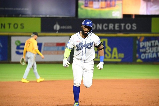 Licey quiebra racha con triunfo sobre las Águilas.
