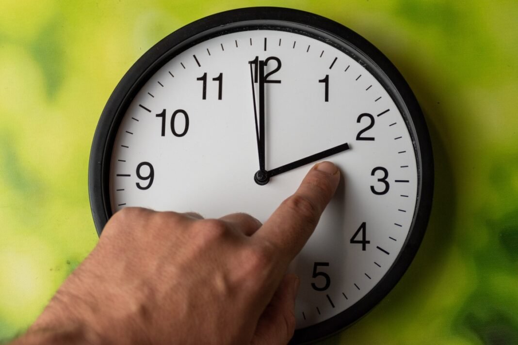 Regirá desde este sábado horario de invierno en Haití