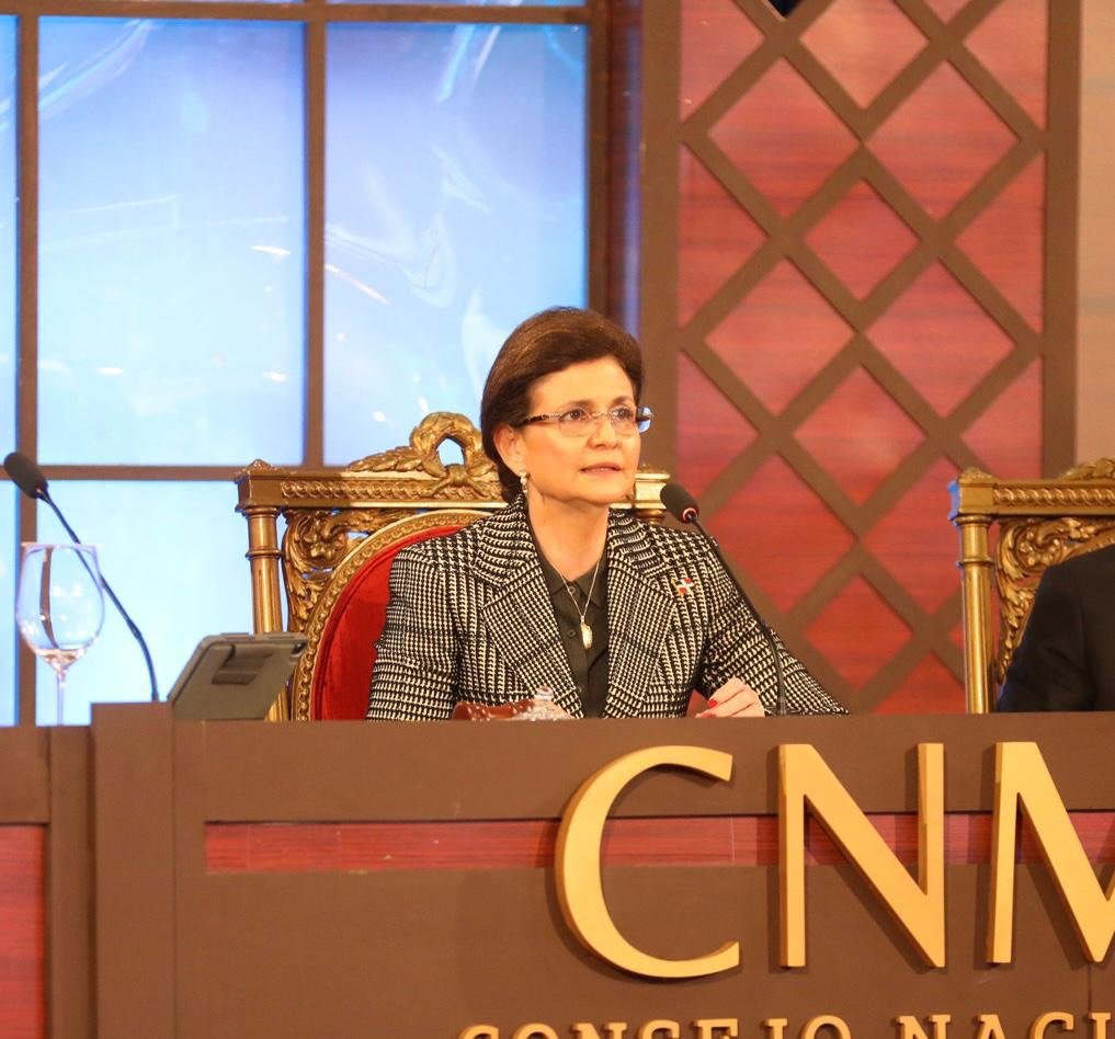 Vicepresidenta Raquel Peña preside segunda sesión de evaluación para la selección de jueces de la SCJ y el TSE