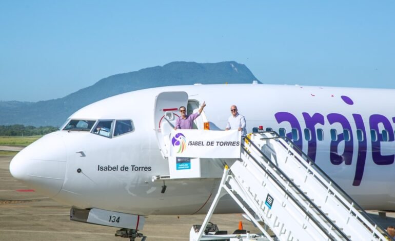 Arajet recibe su nueva aeronave “Isabel de Torres” en Puerto Plata