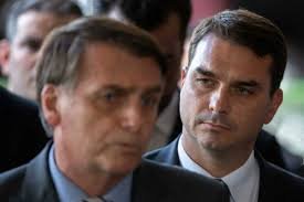 BRASIL: Bolsonaro reafirma a su hijo candidato a presidenciales