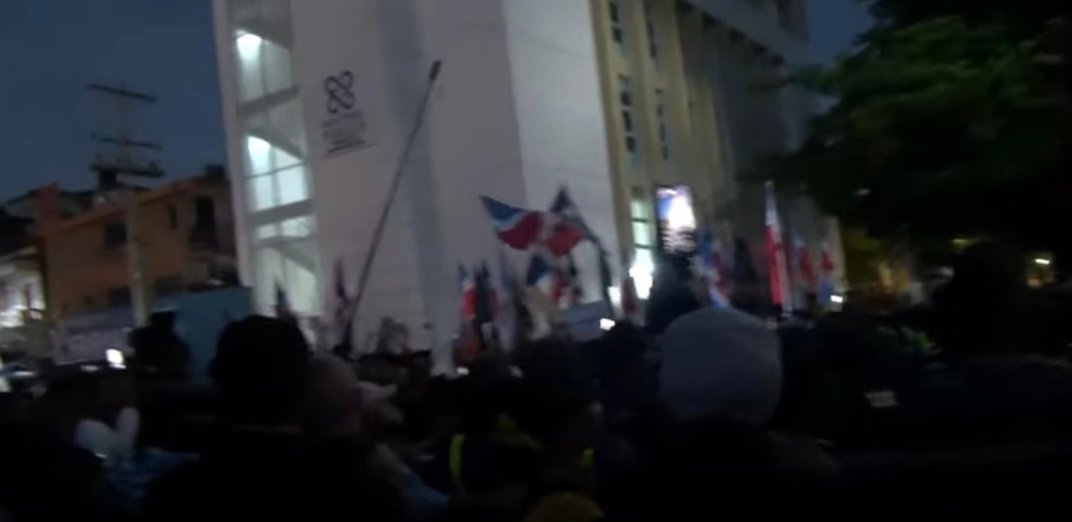 Cientos piden prisión preventiva para acusados en caso Senasa