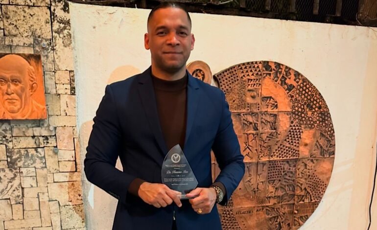 Cirujano exhorta a pacientes evitar los excesos en Navidad