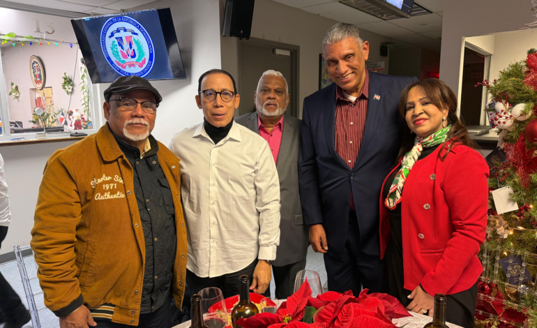 Consulado Dominicano en Nueva York celebra fiesta navideña de empleados y reconoce su labor durante el año