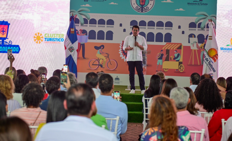 Dan comienzo a Turizoneando, festival en la Ciudad Colonial