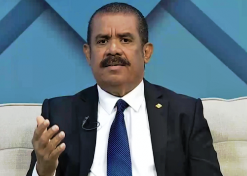 Dice es duro golpe al pueblo la venta de pollo a RD$120 la libra