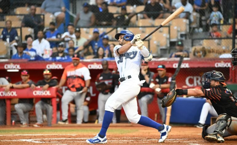 Gustavo Núñez llega a 400 imparables beisbol dominicano