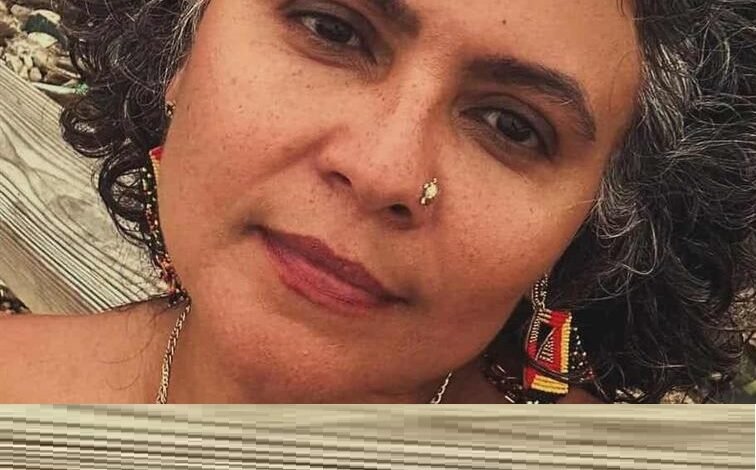 Impedimento salida del país a mujer que ultrajó himno de RD