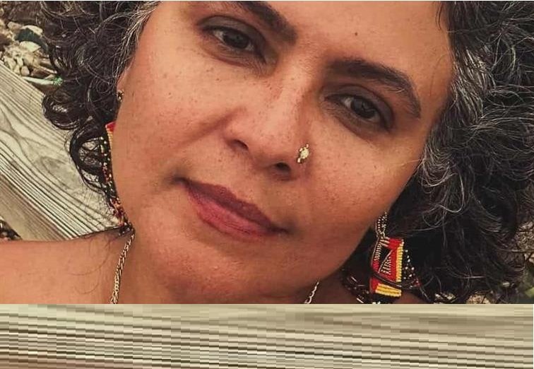 Impedimento salida del país a mujer que ultrajó himno de RD