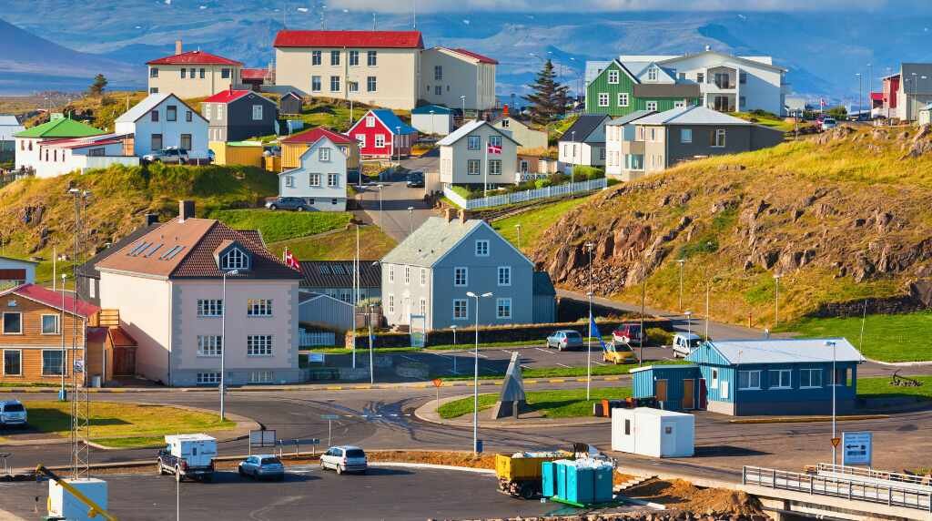 Islandia ofrece una vida tranquila y oportunidades para quienes quieren vivir en el país más pacífico del mundo