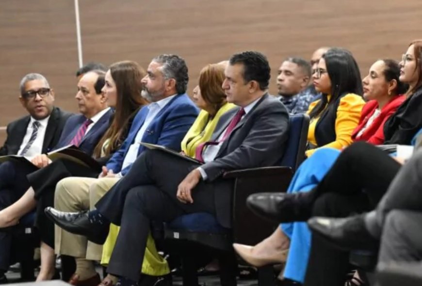 JCE da pasos técnicos para la firma digital de nueva cédula