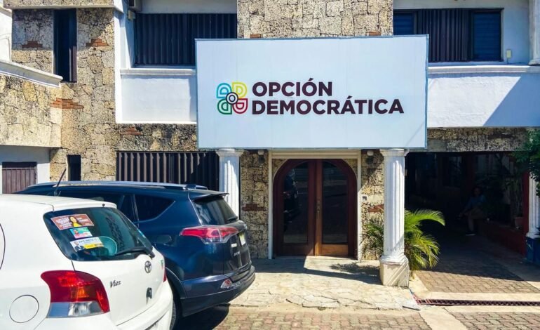 OD protesta frente Procuraduría contra la corrupción en Senasa