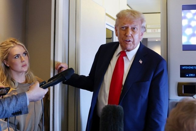 Polémica por decisión de Trump de cesar a 30 embajadores EU