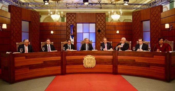 Presidente convoca al Consejo Nacional de la Magistratura RD