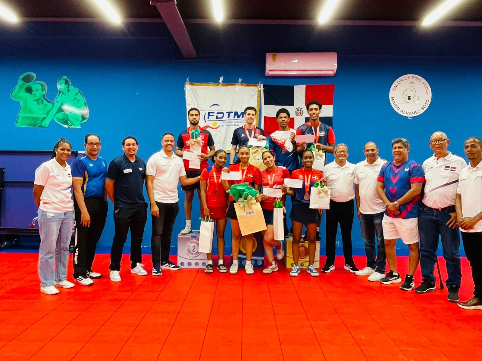 Ramón Vila y Esmerlin Castro son campeones Tenis de Mesa