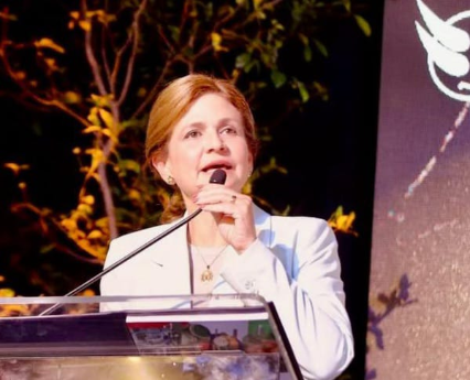 Reconocen el liderazgo de la vicepresidenta Raquel Peña