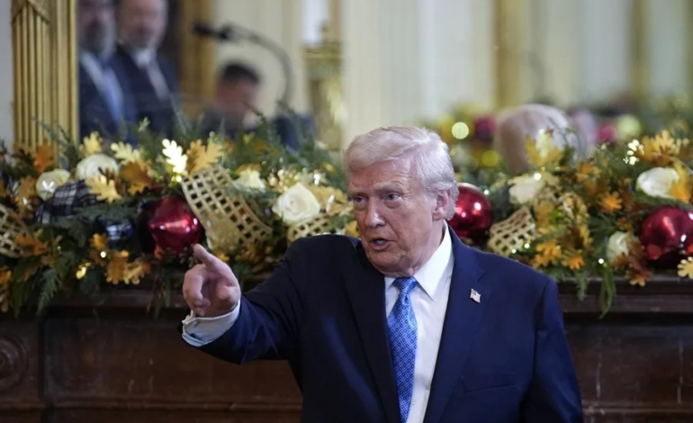 Trump dice que Venezuela le quitó derechos petroleros a EU