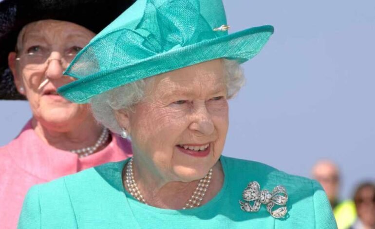 Ya está abierta la convocatoria para las becas Queen Elizabeth totalmente financiadas para 2026 y 2027