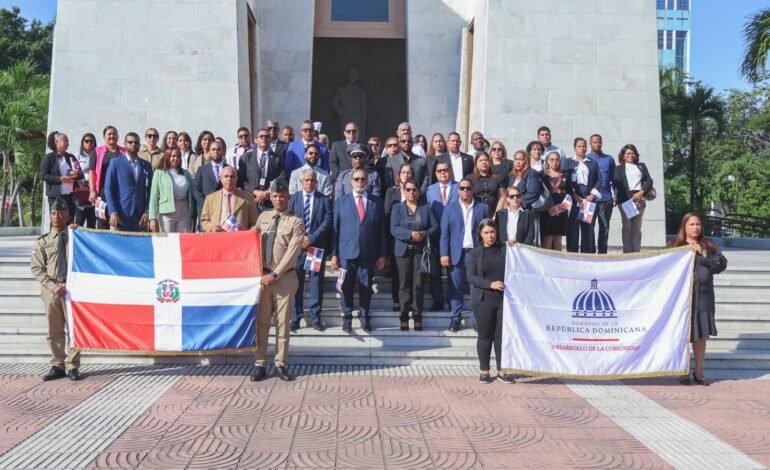 Desarrollo de la Comunidad destaca interés del Gobierno con la transparenciaModesto Guzmán llama al fortalecimiento de valores cívicos y patrióticos