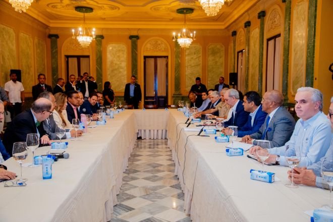 Abinader presenta avances en la organización de los JCC 2026