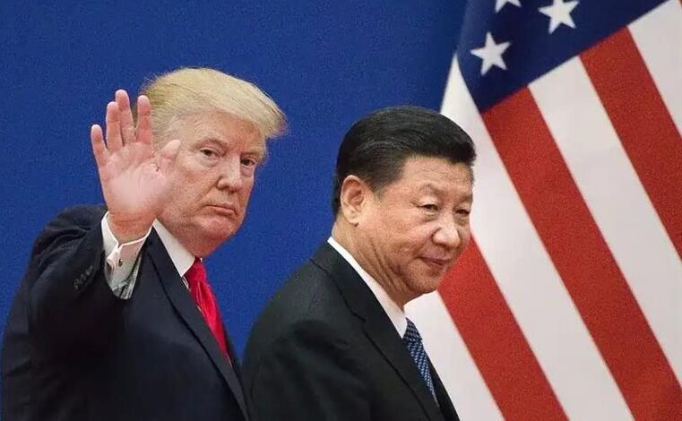 Amenaza a Canadá con arancel 100% si firma pacto con China