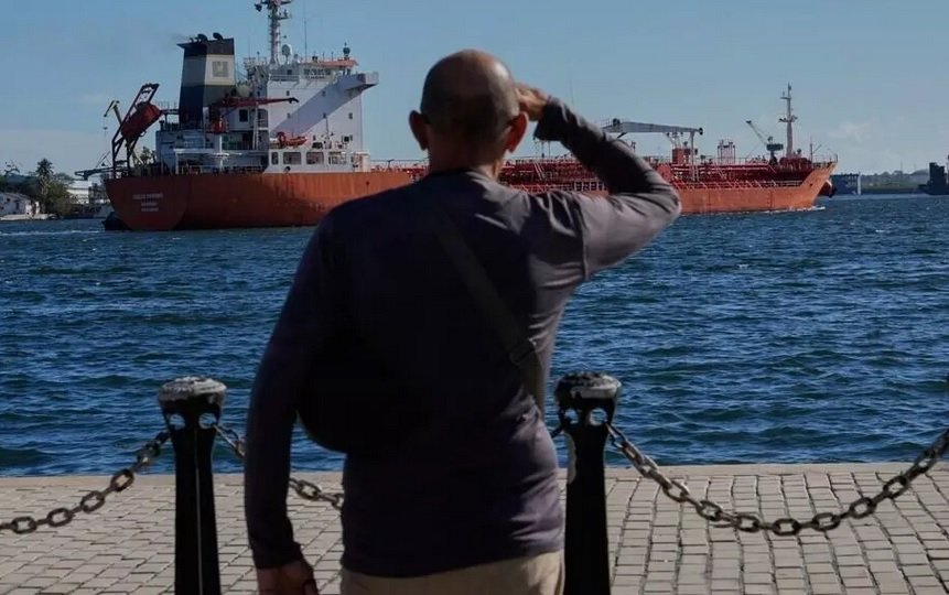 Apoyo petrolero México a Cuba pone a prueba relación con EU