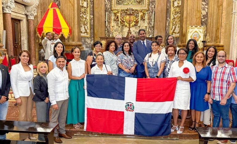 BARCELONA: Dominicanos honran Virgen de la Altagracia