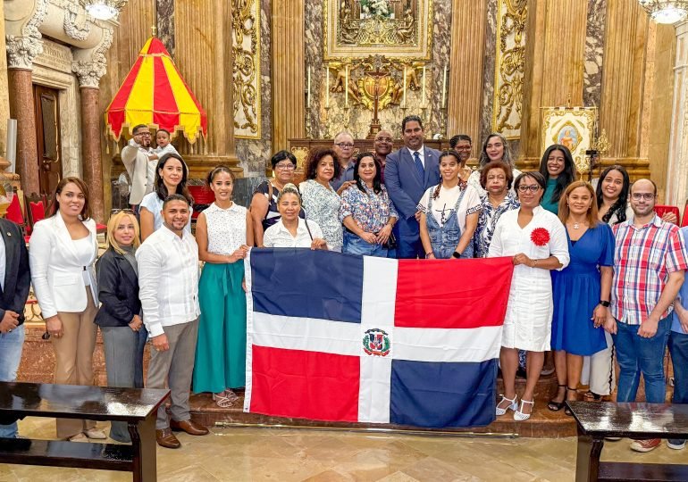 BARCELONA: Dominicanos honran Virgen de la Altagracia