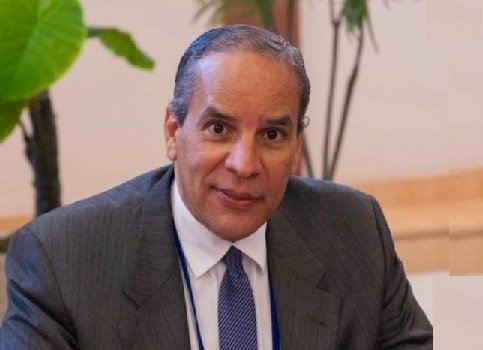 Cirugía urgente para el Parlacen