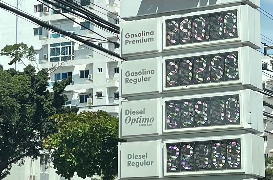 Combustibles de más consumo seguirán con actuales precios