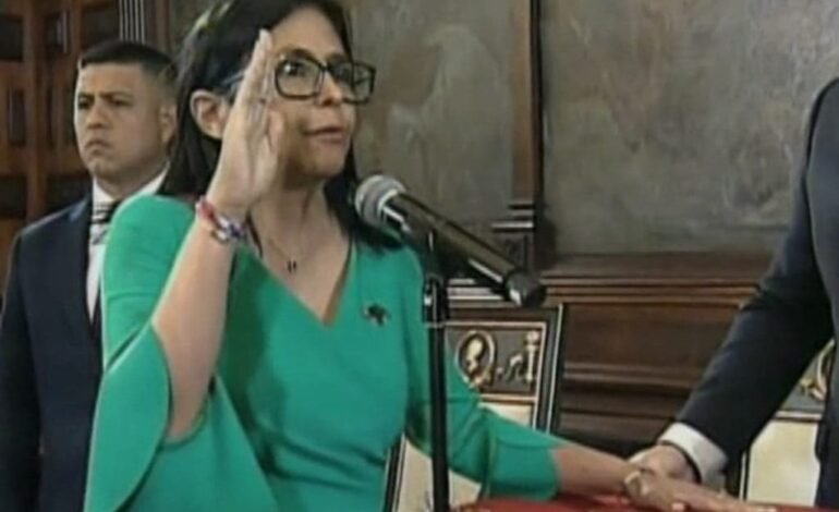 Delcy Rodríguez es investida presidenta encargada Venezuela