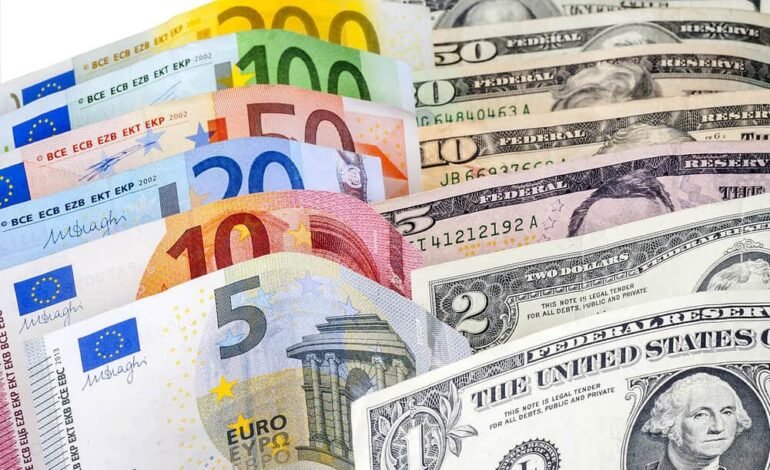 Dólar subió 16 centavos y euro 38; eran vendidos a $63.26 y $76.74