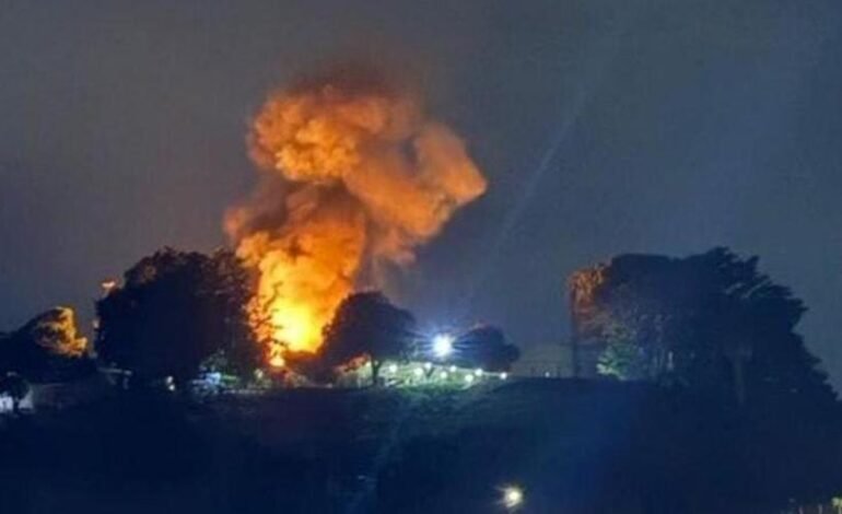 EEUU dice no está en guerra Venezuela y defiende transición