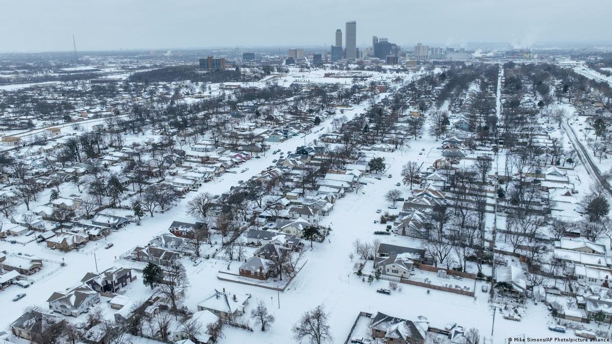 EEUU: Más de un millón clientes sin electricidad por tormenta