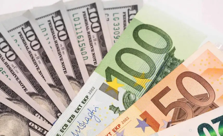 El dólar subió y era vendido a RD$63.98; euro sigue RD$76.44