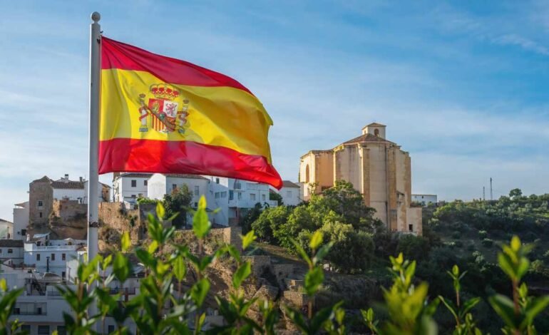España abre 736 becas de la Fundación Carolina para estudiar en universidades españolas
