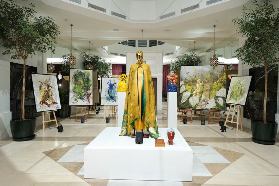 ESPAÑA: Embajada presenta exhibición «Cigua Palmera: Cartografía del vuelo»